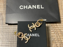 Load image into Gallery viewer, Chanel Earrings - LUXURY KLOZETT
