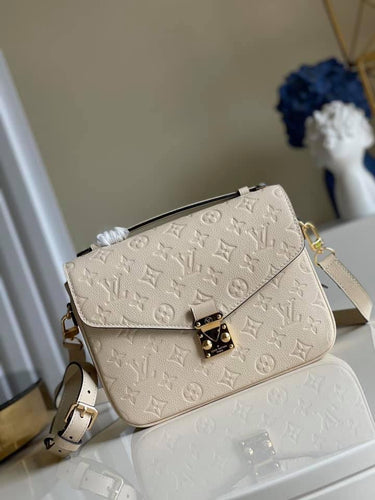 Louis Vuitton Pochette Metis Bag - LUXURY KLOZETT