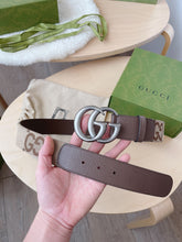 Load image into Gallery viewer, Gucci Leather Belt
