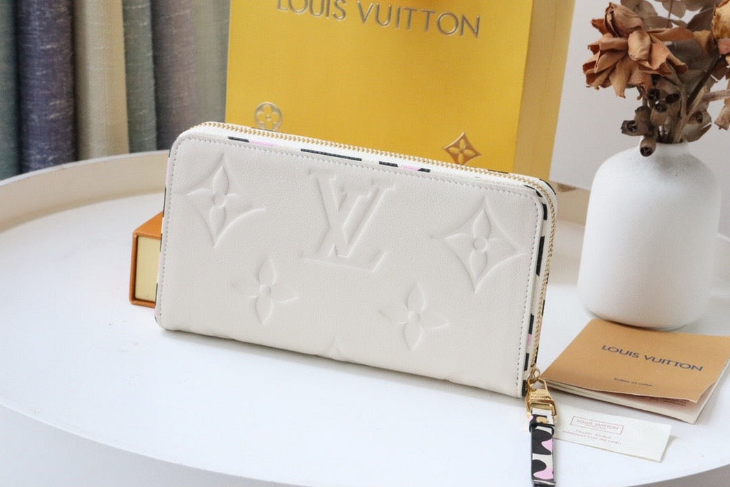 Louis Vuitton Zippy Wallet