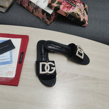 Load image into Gallery viewer, Dolce &amp; Gabbana Calfskin Slides with DG logo
