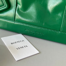 Load image into Gallery viewer, Bottega Veneta Arco Medium Bag
