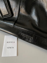 Load image into Gallery viewer, Bottega Veneta Arco Medium Bag
