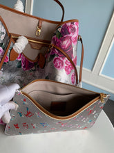 Load image into Gallery viewer, Louis Vuitton Neverfull  MM Bag
