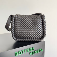 Load image into Gallery viewer, Bottega Veneta Cobble Shoulder Bag
