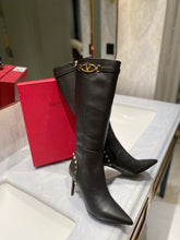 Load image into Gallery viewer, Valentino Boots
