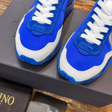 Load image into Gallery viewer, Valentino Netrunner Sneakers
