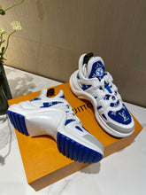Load image into Gallery viewer, Louis Vuitton Archlight Sneaker
