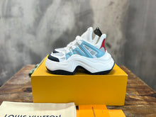 Load image into Gallery viewer, Louis Vuitton Archlight 2.0 Platform Sneakers
