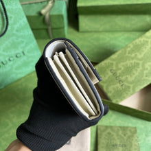 Load image into Gallery viewer, Gucci Ophidia GG Continental Wallet
