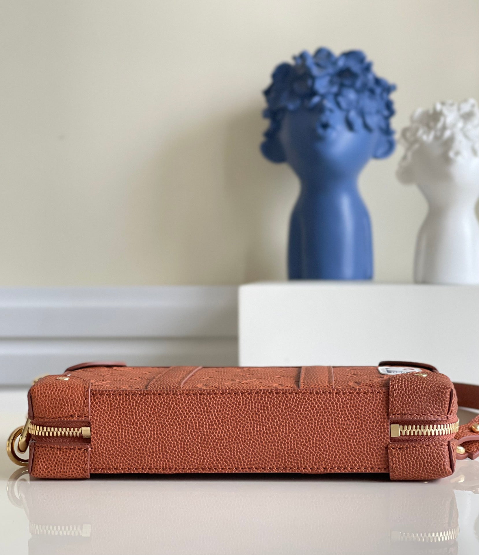 希少【Louis Vuitton x NBA】Soft TrunkWallet BallGrainLeather LOUIS VUITTON X Nba Soft Trunk Wallet Ball Grain Leather