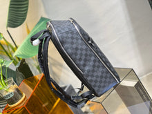 Load image into Gallery viewer, Louis Vuitton Michael Backpack Nv2
