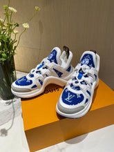 Load image into Gallery viewer, Louis Vuitton Archlight Sneaker
