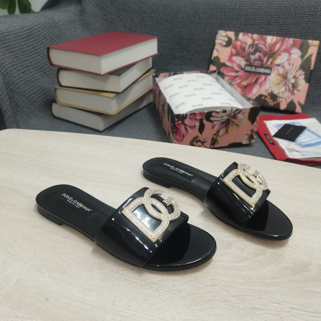 Dolce & Gabbana Calfskin Slides with DG logo