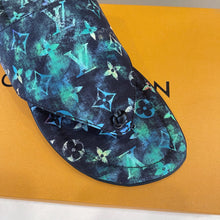 Load image into Gallery viewer, Louis Vuitton Men Slippers
