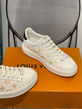 Load image into Gallery viewer, Louis Vuitton Time Out Sneakers

