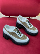 Load image into Gallery viewer, Gucci Women  Lug Sole interlocking G  Loafer
