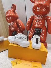 Load image into Gallery viewer, Louis Vuitton  Squad Sneaker
