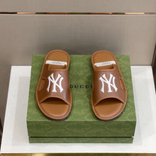 Load image into Gallery viewer, Gucci Men Slides
