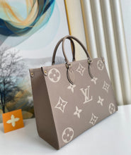 Load image into Gallery viewer, Louis Vuitton OnTheGo MM Tote Bag
