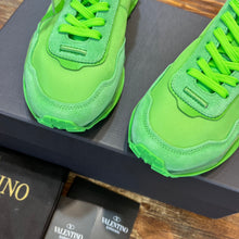 Load image into Gallery viewer, Valentino Netrunner Sneakers
