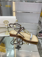 Load image into Gallery viewer, Fendi O&#39;Lock Sandals
