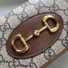 Load image into Gallery viewer, Gucci Horsebit 1955 Chain Wallet
