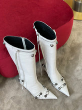 Load image into Gallery viewer, Balenciaga Cagole 90MM Boots
