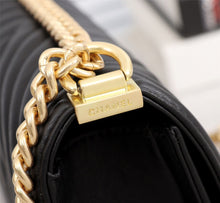 Load image into Gallery viewer, Chanel Boy handbag
