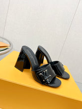 Load image into Gallery viewer, Louis Vuitton Shake Mule
