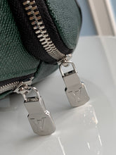 Load image into Gallery viewer, Louis Vuitton Avenue Sling Bag
