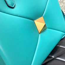 Load image into Gallery viewer, Valentino One Stud Medium Bag
