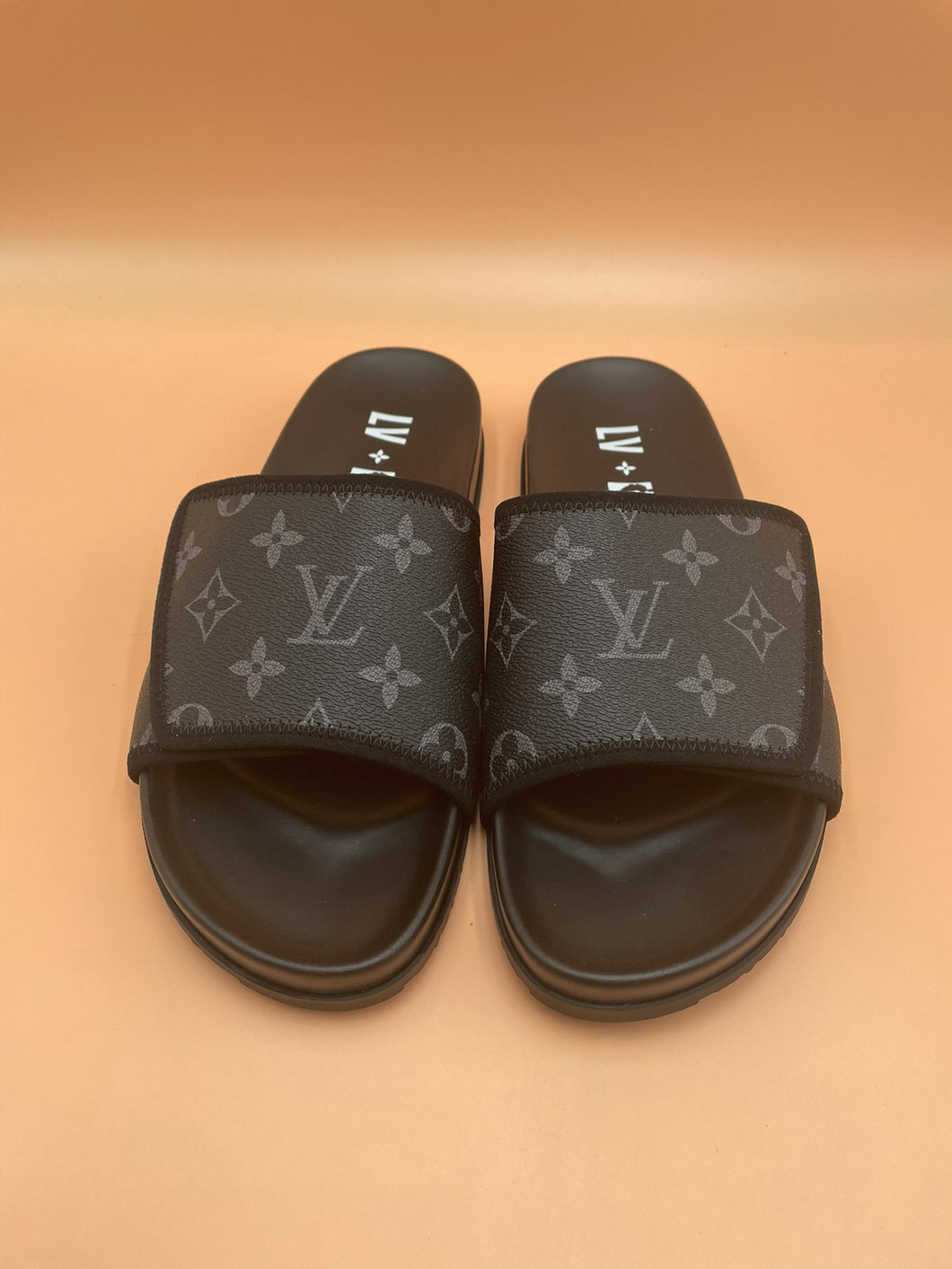 Louis Vuitton Men Slides