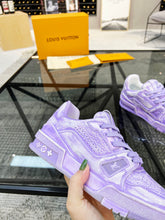 Load image into Gallery viewer, Louis Vuitton Trainer Sneakers
