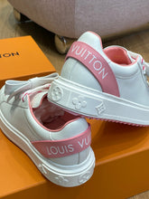 Load image into Gallery viewer, Louis Vuitton Time Out Sneakers
