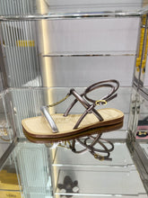 Load image into Gallery viewer, Fendi O&#39;Lock Sandals
