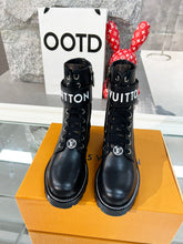 Load image into Gallery viewer, Louis Vuitton Territory Flat Ranger Boots
