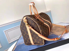 Load image into Gallery viewer, Louis Vuitton Keepall Bandouliere Bag 45
