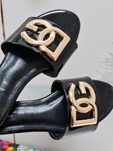 Load image into Gallery viewer, Dolce &amp; Gabbana Polished Calfskin Sliders with DG logo
