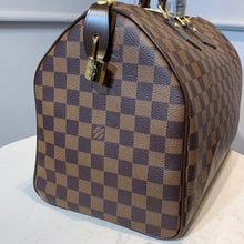 Load image into Gallery viewer, Louis Vuitton Speedy 30 Bag - LUXURY KLOZETT
