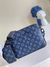 Load image into Gallery viewer, Louis Vuitton Duo Messenger Bag
