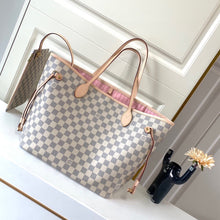 Load image into Gallery viewer, Louis Vuitton Neverfull MM Tote Bag - LUXURY KLOZET
