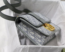 Load image into Gallery viewer, Christian Dior 30 Montaigne Bag
