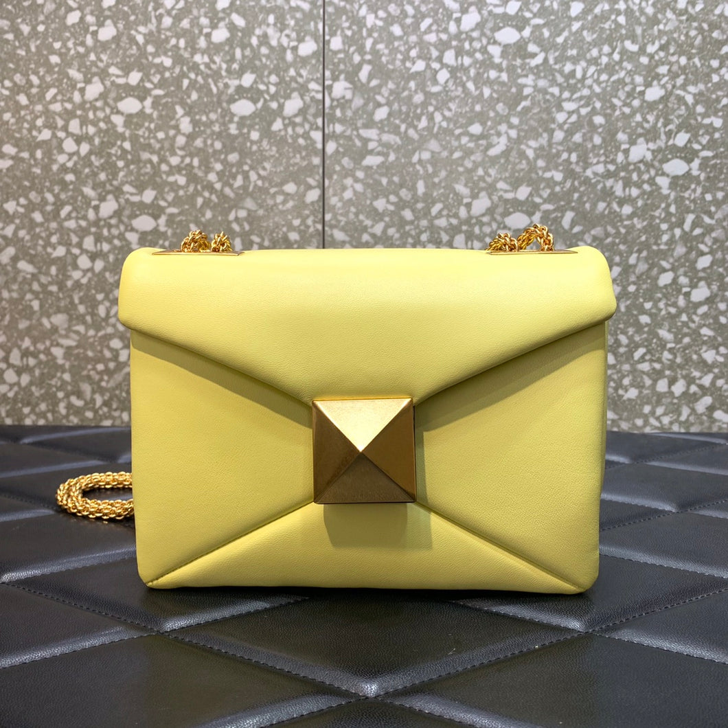 Valentino One Stud Bag With Chain
