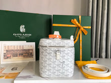 Load image into Gallery viewer, Goyard Muse Vanity Case Bag
