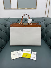 Load image into Gallery viewer, Fendi Peekaboo X Tote Bag
