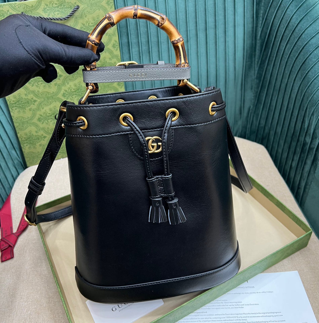 Gucci  Diana Mini Bucket Bag