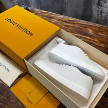 Load image into Gallery viewer, Louis Vuitton Resort Sneakers
