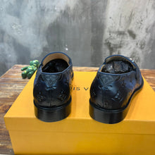 Load image into Gallery viewer, Louis Vuitton Loafer
