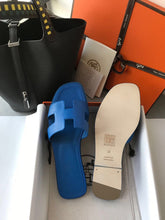 Load image into Gallery viewer, Hermes Oran Sandals
